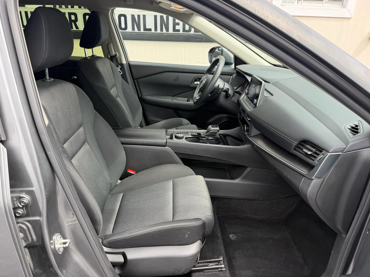 Nissan Rogue AWD SV 2024