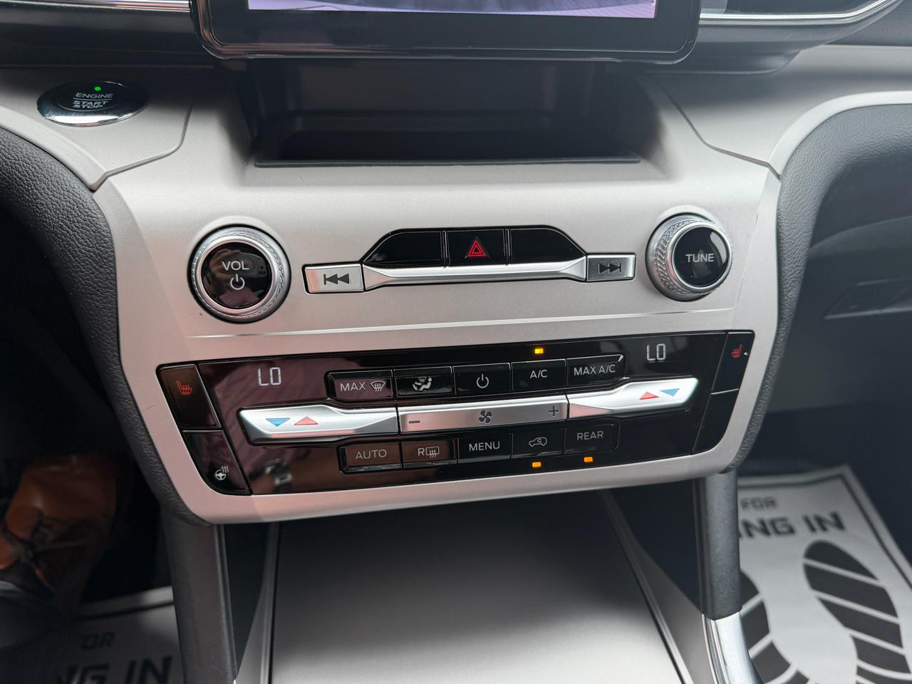 Ford Explorer XLT 4WD 2020