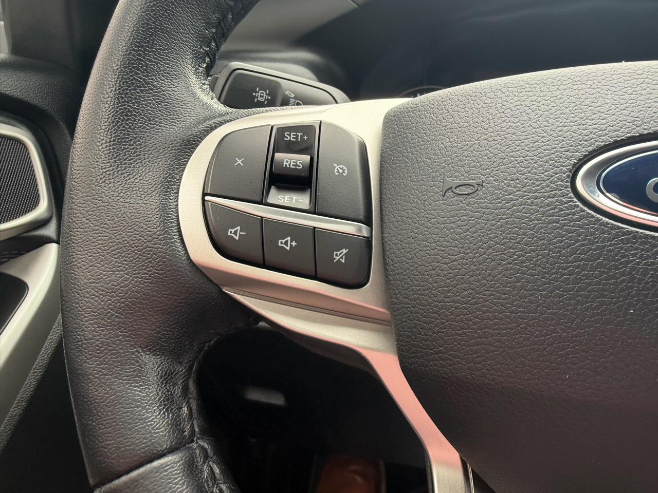 Ford Explorer XLT 4WD 2020