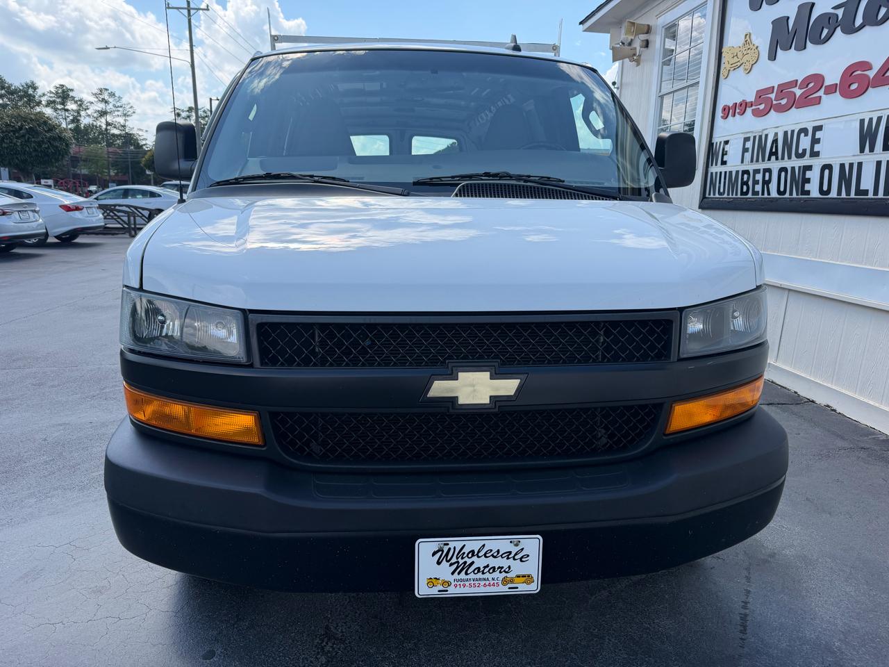 Chevrolet Express Cargo Van RWD 2500 135" 2022