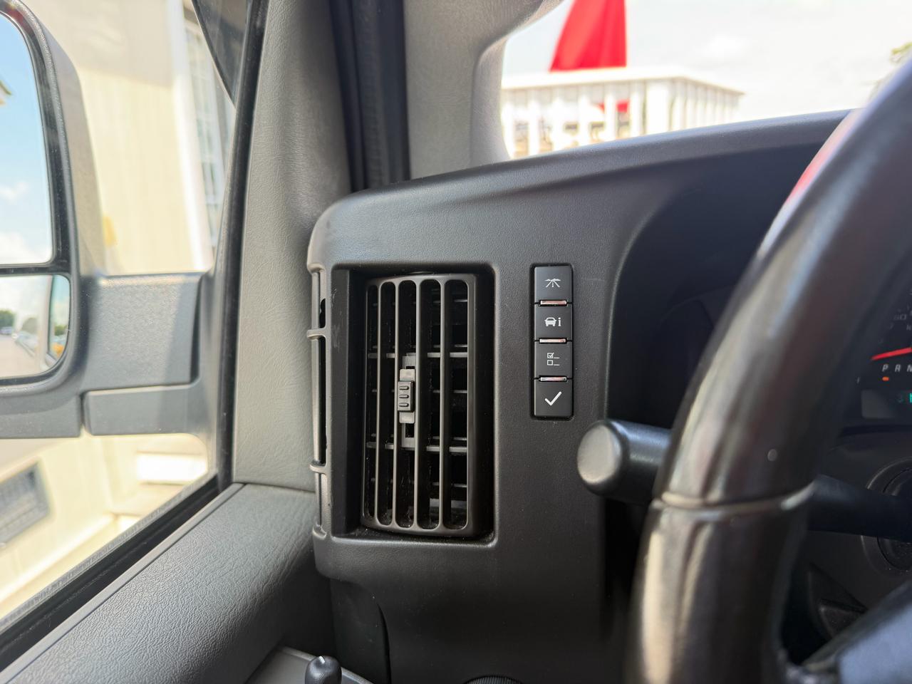 Chevrolet Express Cargo Van RWD 2500 135" 2022