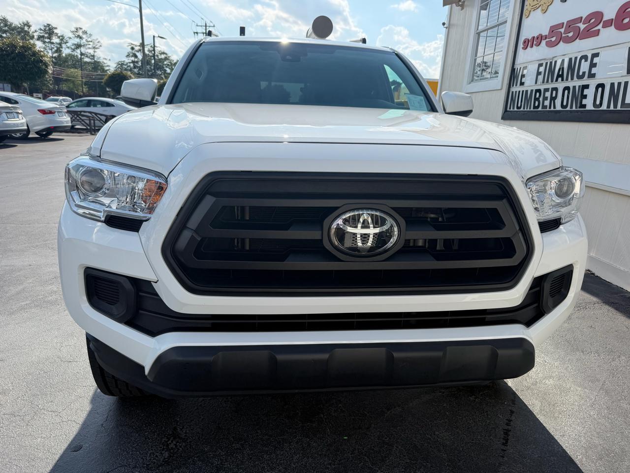 Toyota Tacoma 2WD  2023