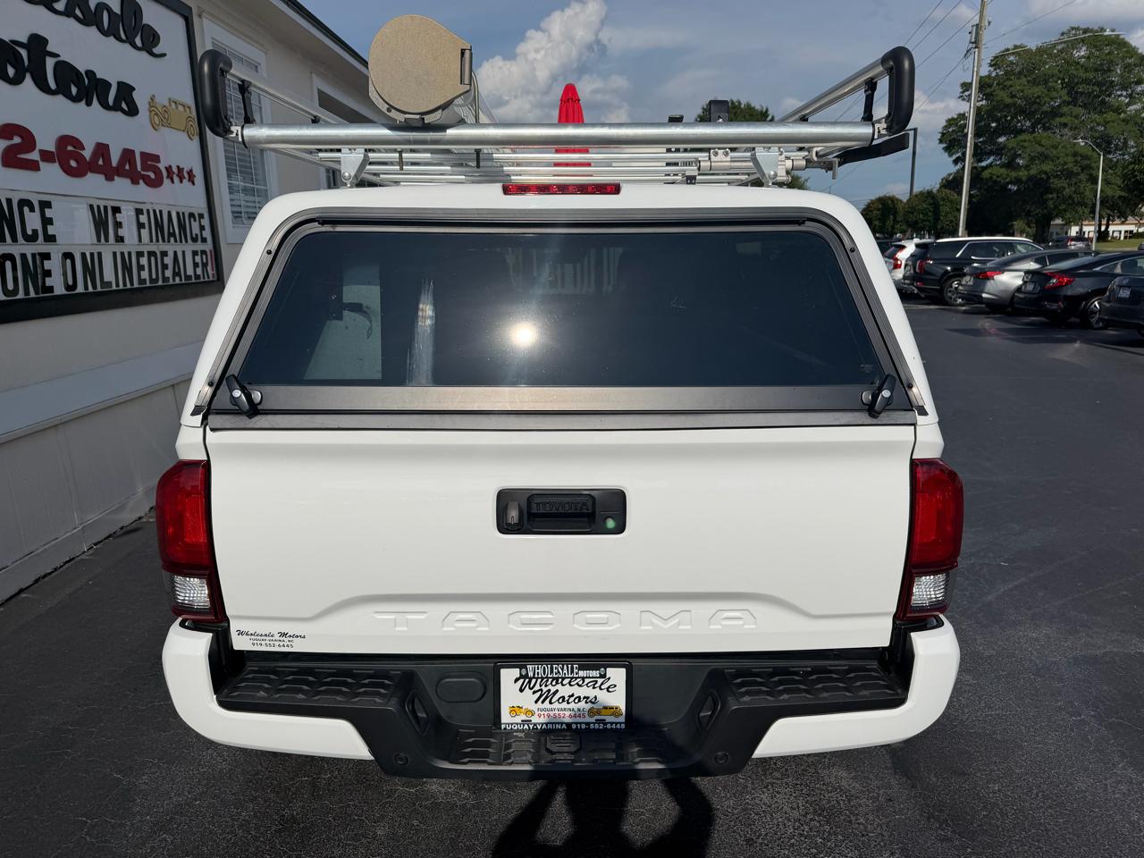 Toyota Tacoma 2WD  2023