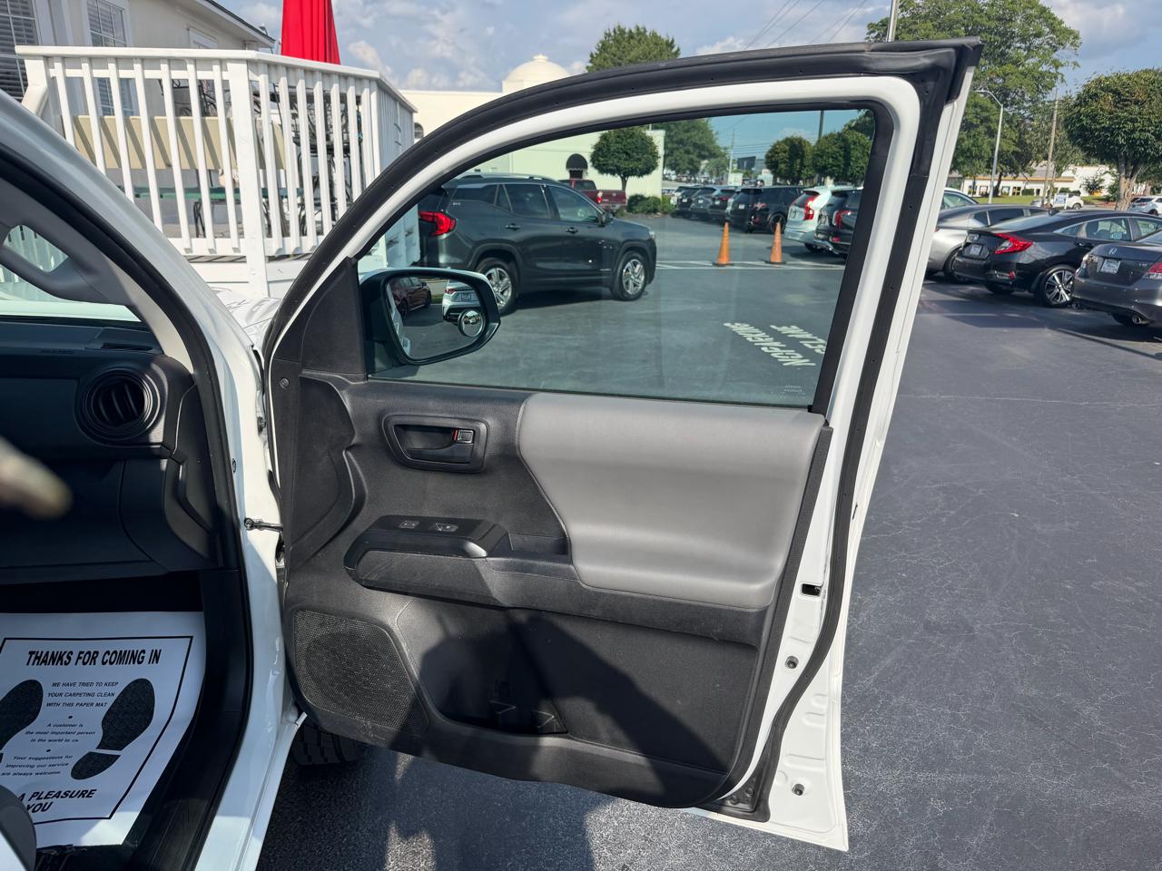 Toyota Tacoma 2WD  2023