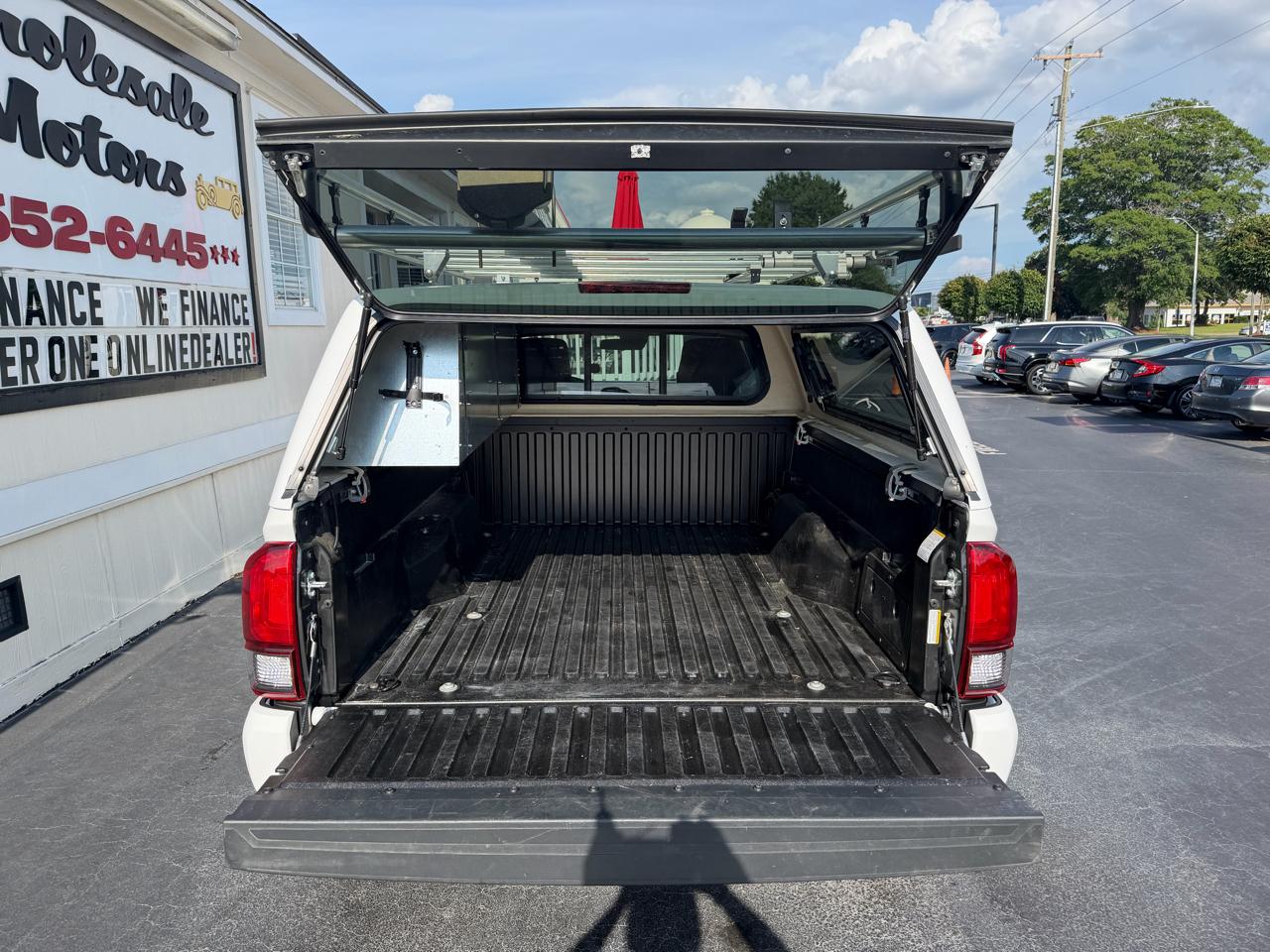 Toyota Tacoma 2WD  2023