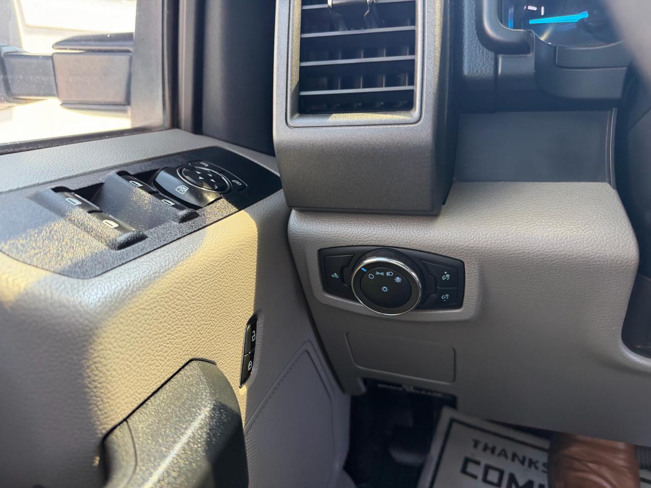 Ford Super Duty F-350 SRW King Ranch 4WD Crew Cab 8' Box 2020