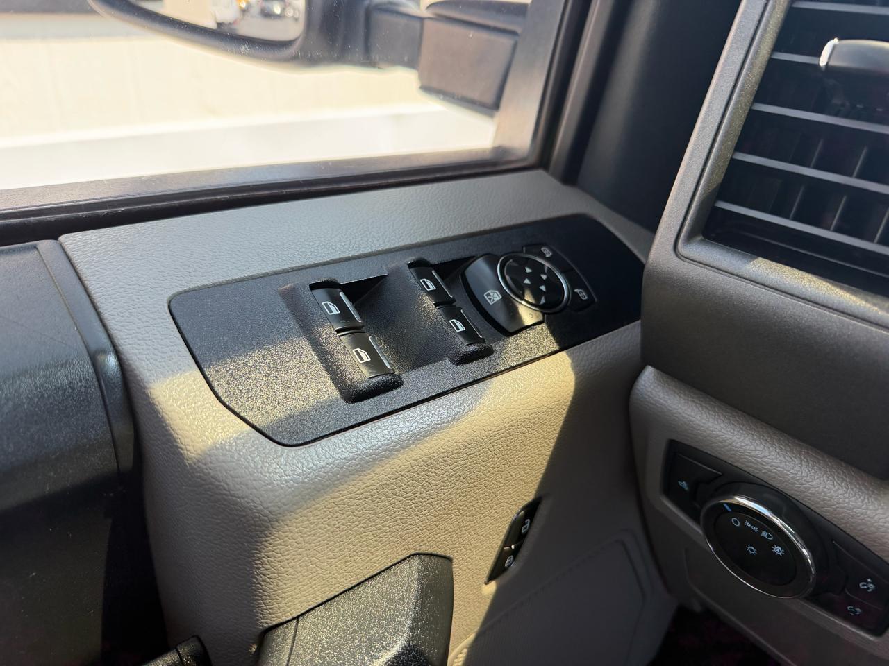 Ford Super Duty F-350 SRW King Ranch 4WD Crew Cab 8' Box 2020