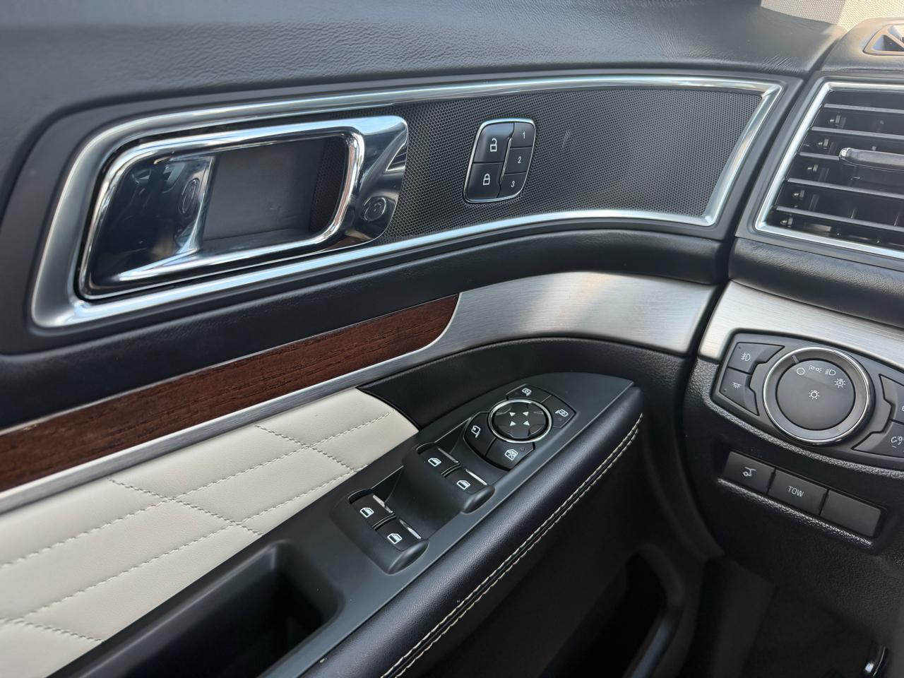 Ford Explorer Platinum 4WD 2018