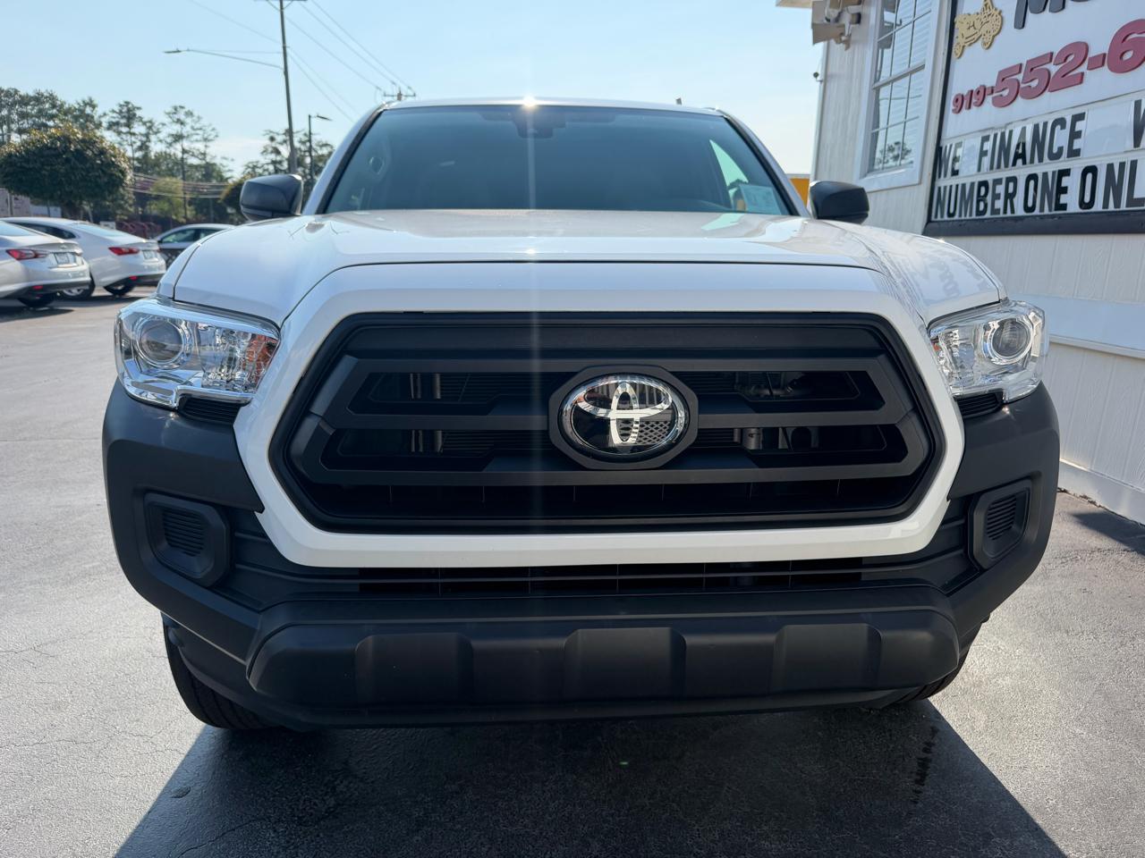 Toyota Tacoma 2WD SR5 Access Cab 6' Bed I4 AT (Natl) 2022