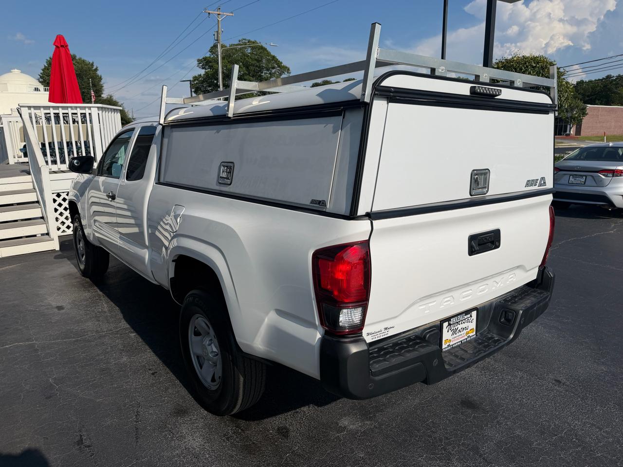 Toyota Tacoma 2WD SR5 Access Cab 6' Bed I4 AT (Natl) 2022
