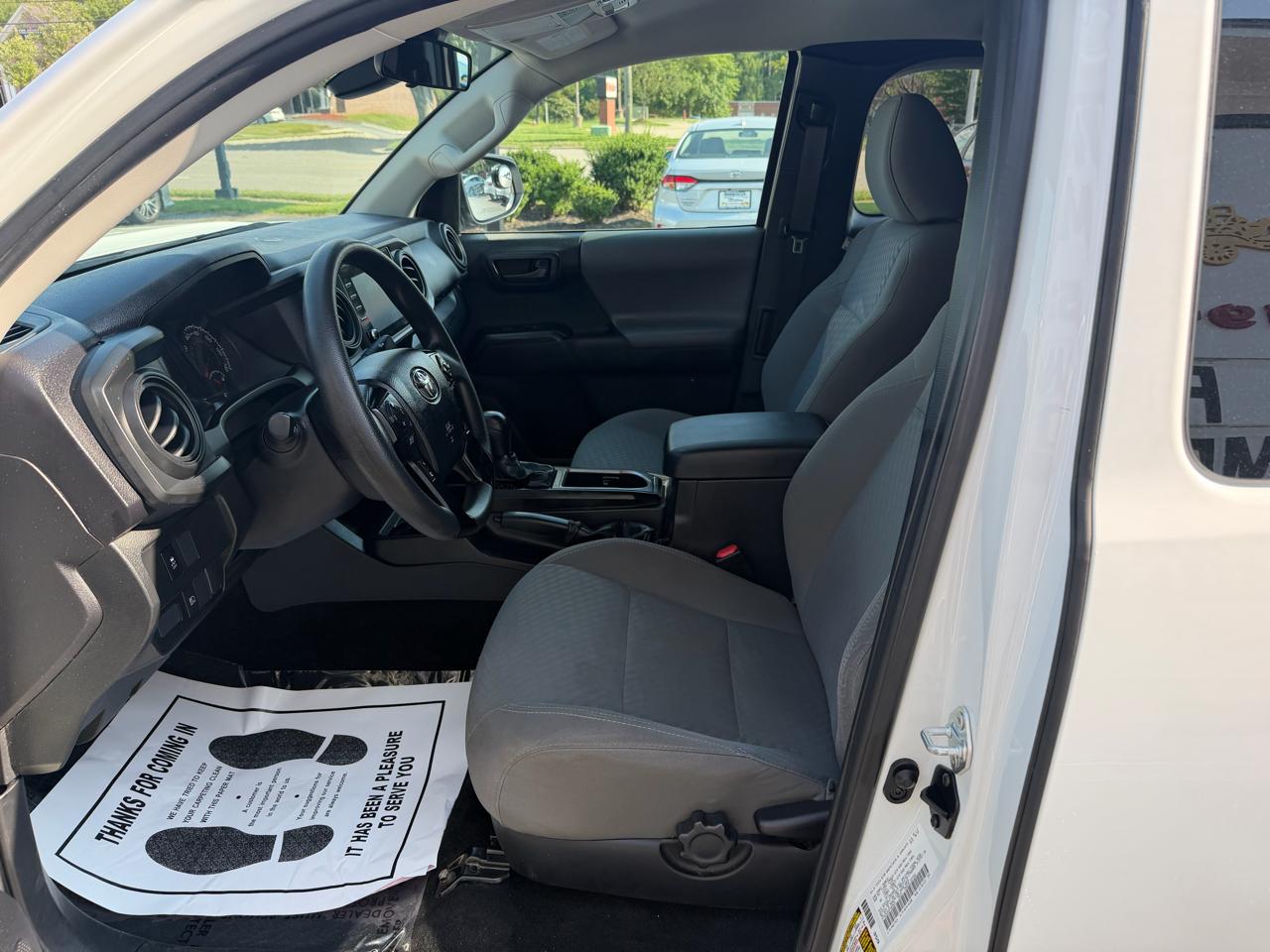 Toyota Tacoma 2WD SR5 Access Cab 6' Bed I4 AT (Natl) 2022