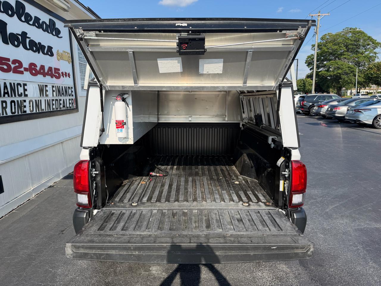 Toyota Tacoma 2WD SR5 Access Cab 6' Bed I4 AT (Natl) 2022
