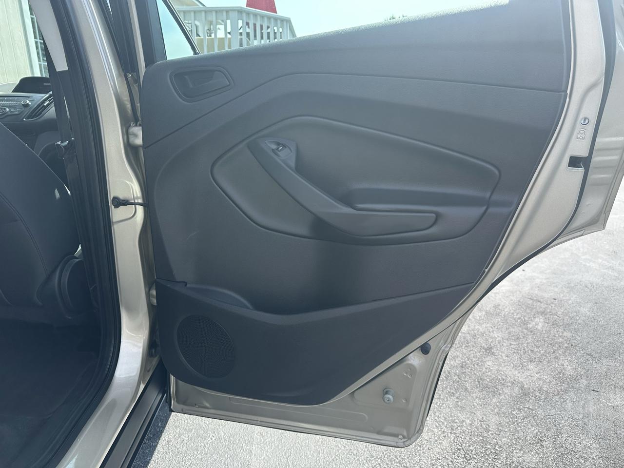 Ford Escape S FWD 2018