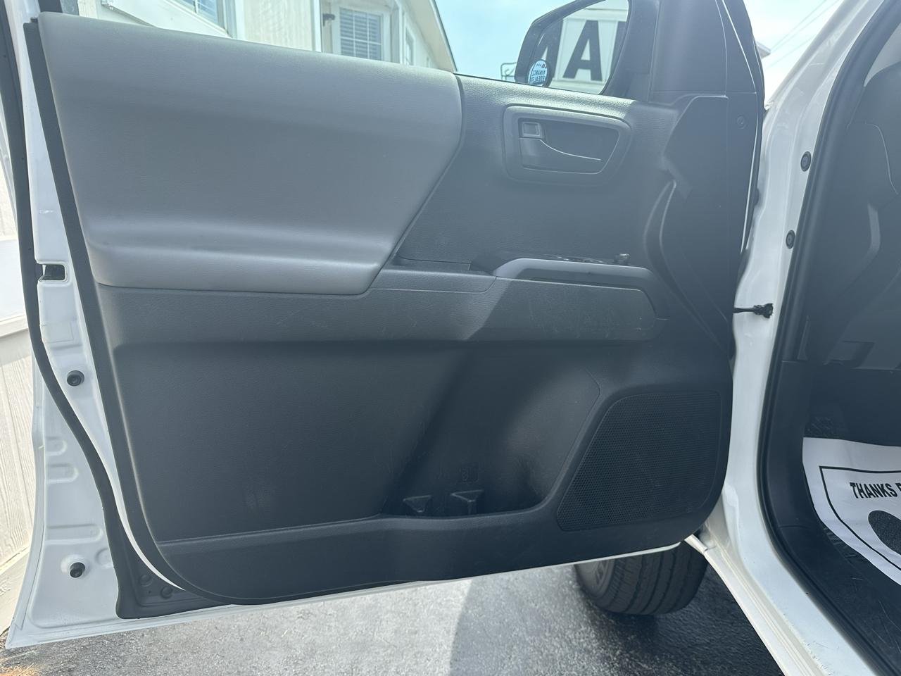 Toyota Tacoma 2WD SR5 Access Cab 6' Bed I4 AT (Natl) 2022