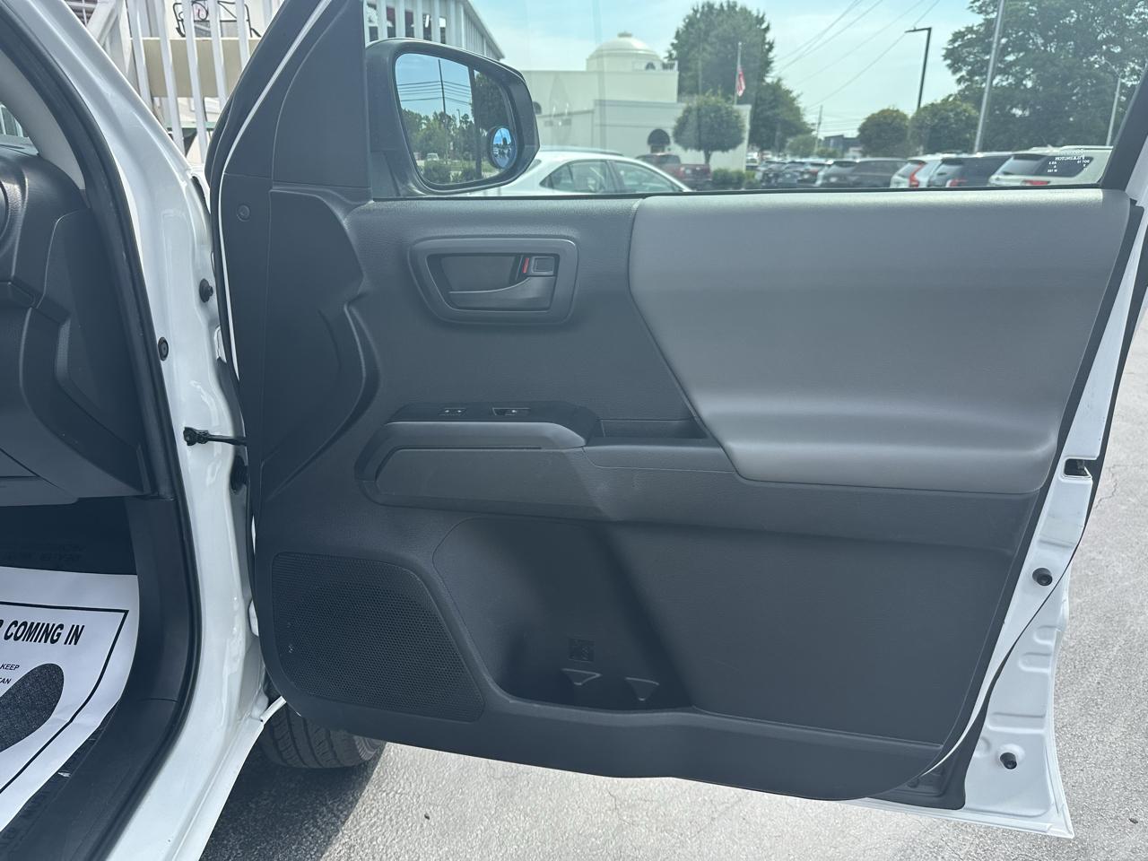 Toyota Tacoma 2WD SR5 Access Cab 6' Bed I4 AT (Natl) 2022