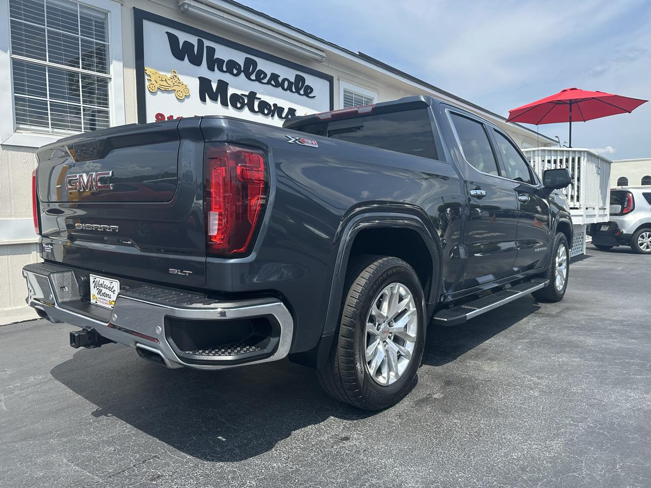 GMC Sierra 1500 4WD Crew Cab 147" SLT 2021