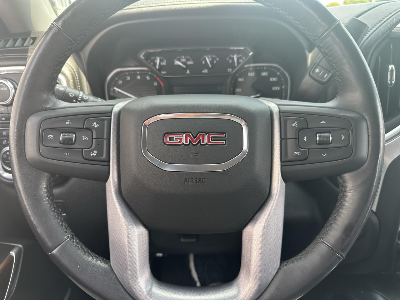 GMC Sierra 1500 4WD Crew Cab 147" SLT 2021