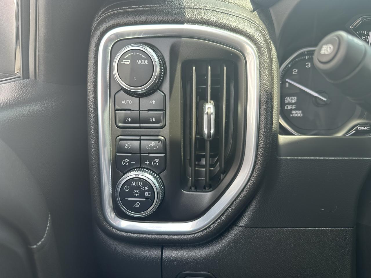 GMC Sierra 1500 4WD Crew Cab 147" SLT 2021
