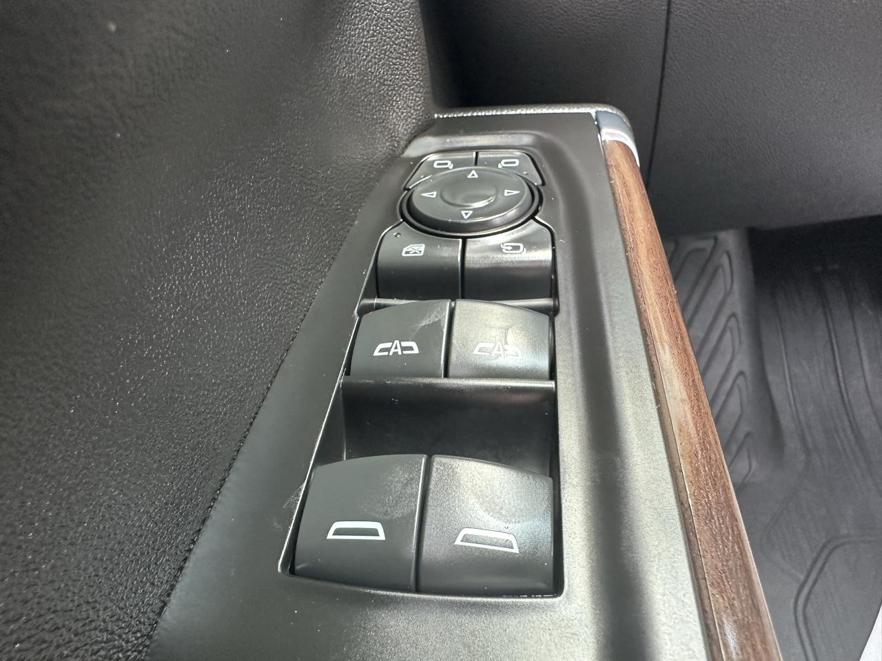 GMC Sierra 1500 4WD Crew Cab 147" SLT 2021