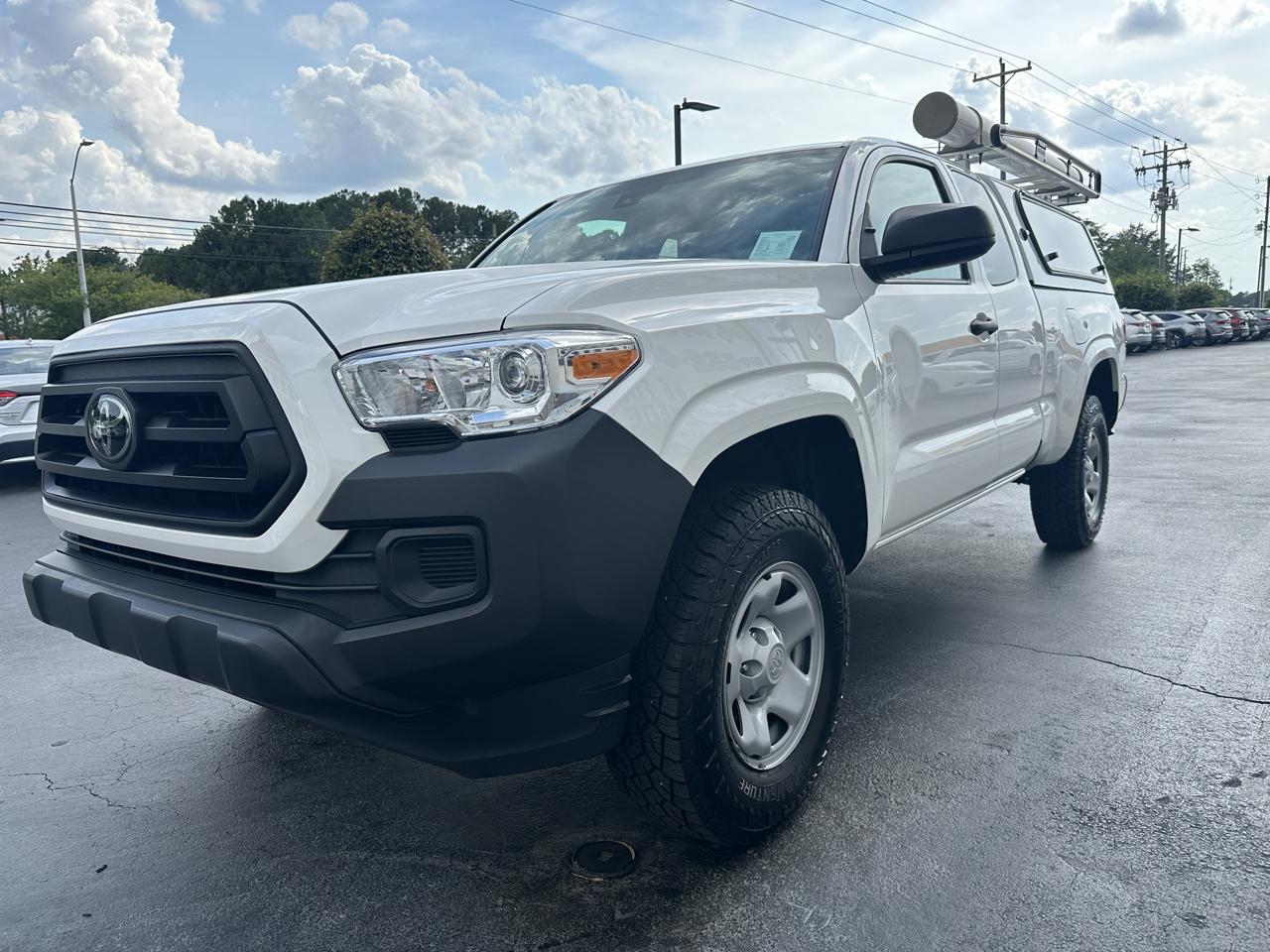 Toyota Tacoma 2WD SR5 Access Cab 6' Bed I4 AT (Natl) 2023