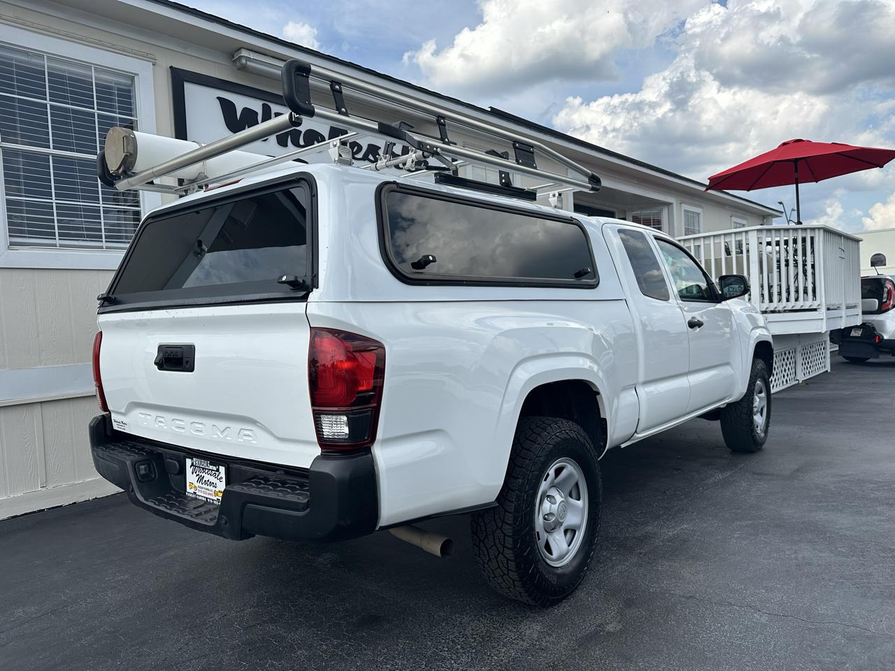 Toyota Tacoma 2WD SR5 Access Cab 6' Bed I4 AT (Natl) 2023
