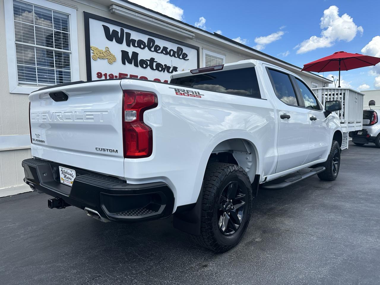 Chevrolet Silverado 1500 4WD Crew Cab 147" Custom Trail Boss 2019