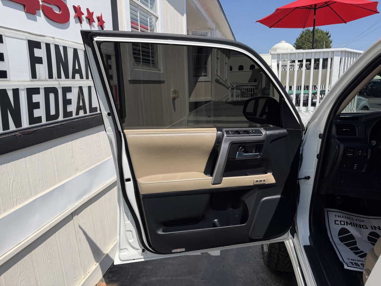 Toyota 4Runner Limited 2016