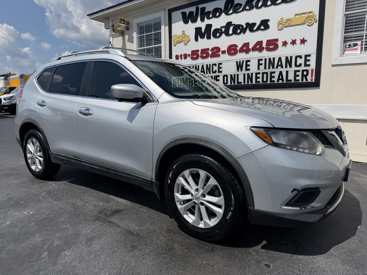 Nissan Rogue FWD 4dr SV 2016