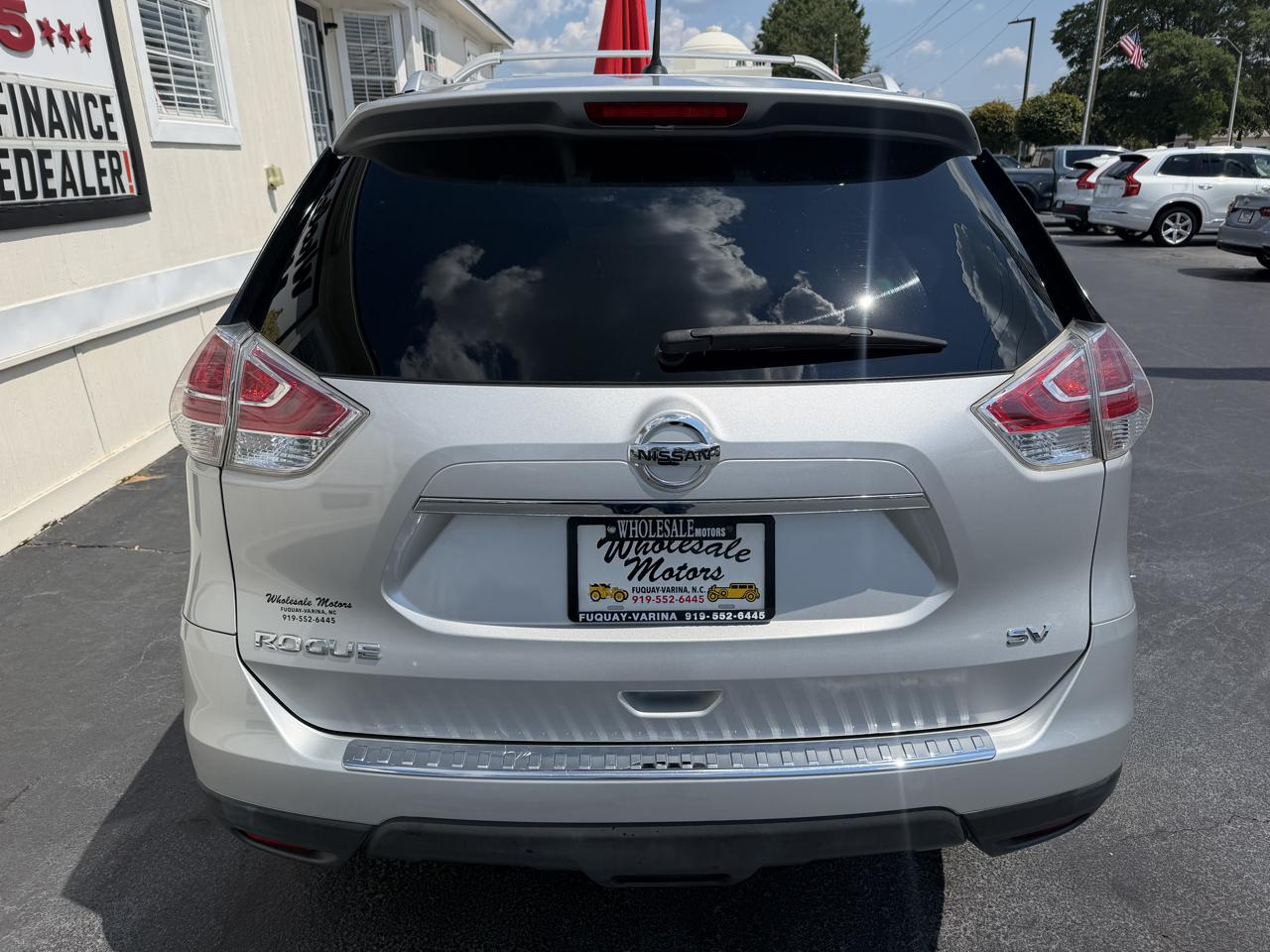 Nissan Rogue FWD 4dr SV 2016