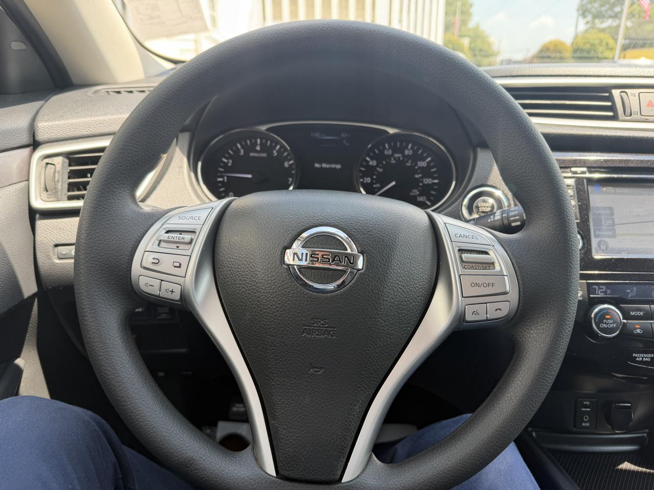 Nissan Rogue FWD 4dr SV 2016