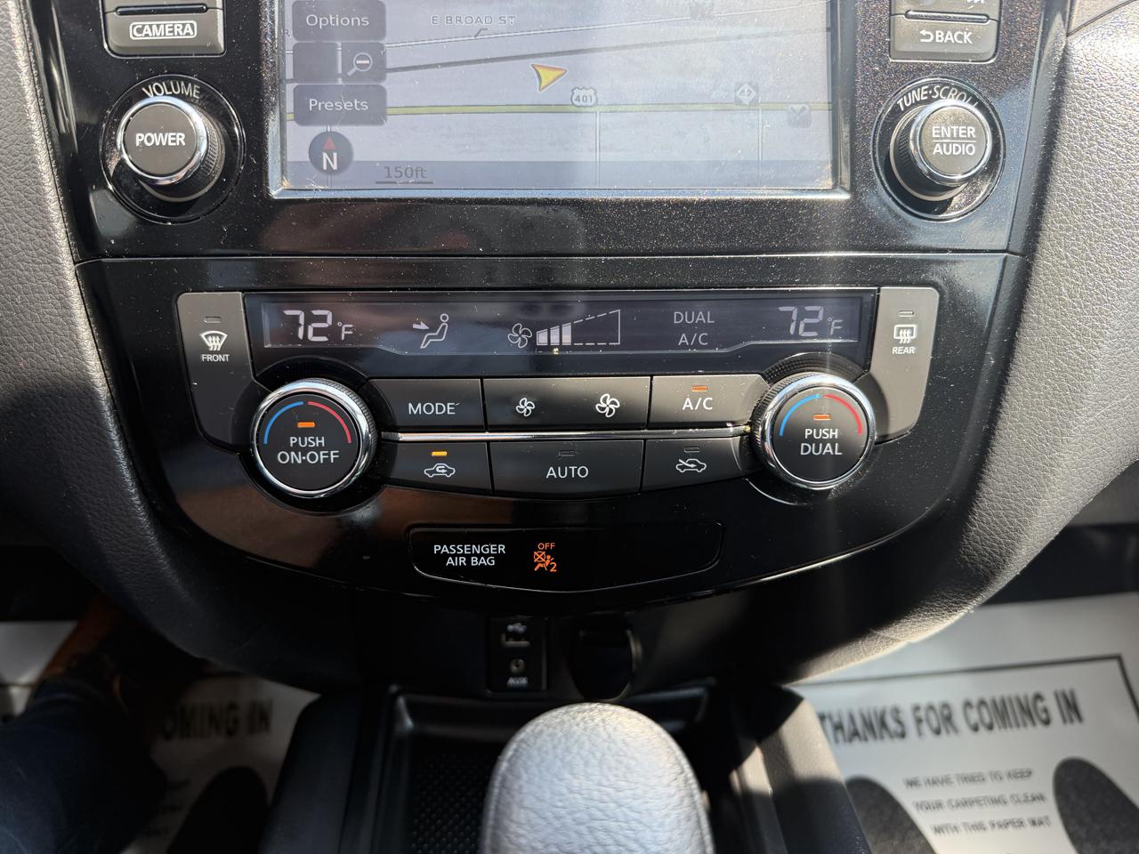 Nissan Rogue FWD 4dr SV 2016