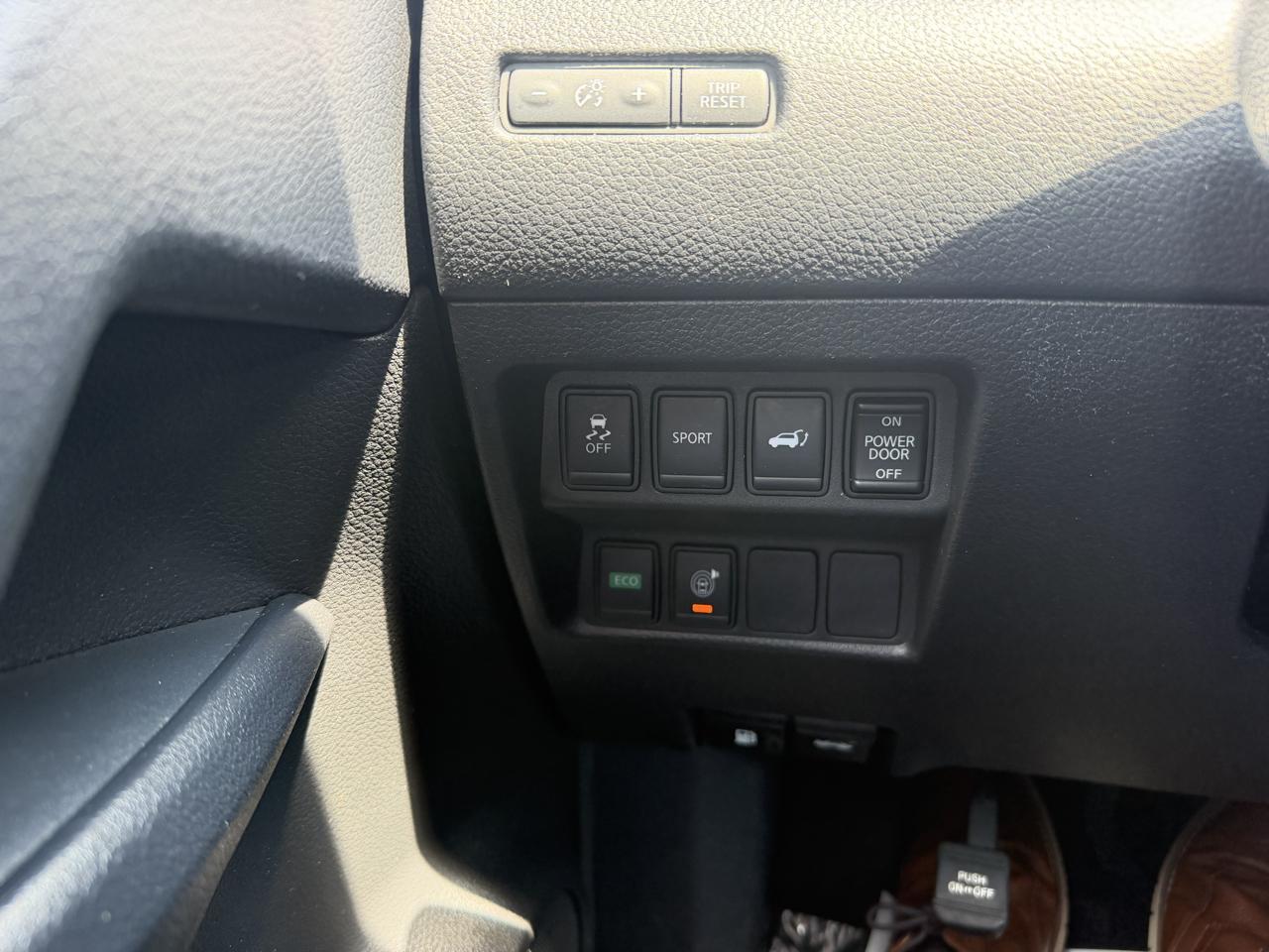 Nissan Rogue FWD 4dr SV 2016
