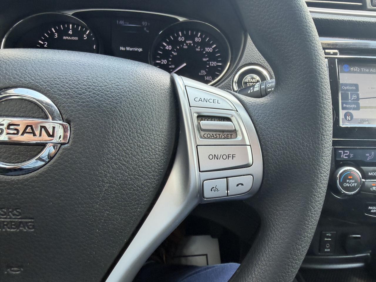 Nissan Rogue FWD 4dr SV 2016