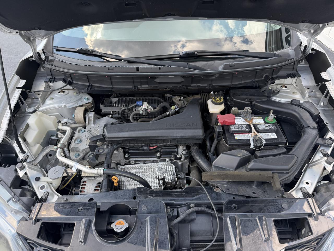 Nissan Rogue FWD 4dr SV 2016