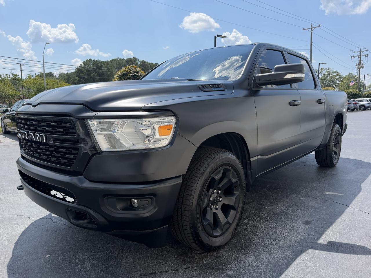 RAM 1500 Big Horn 4x4 Crew Cab 5'7" Box 2022