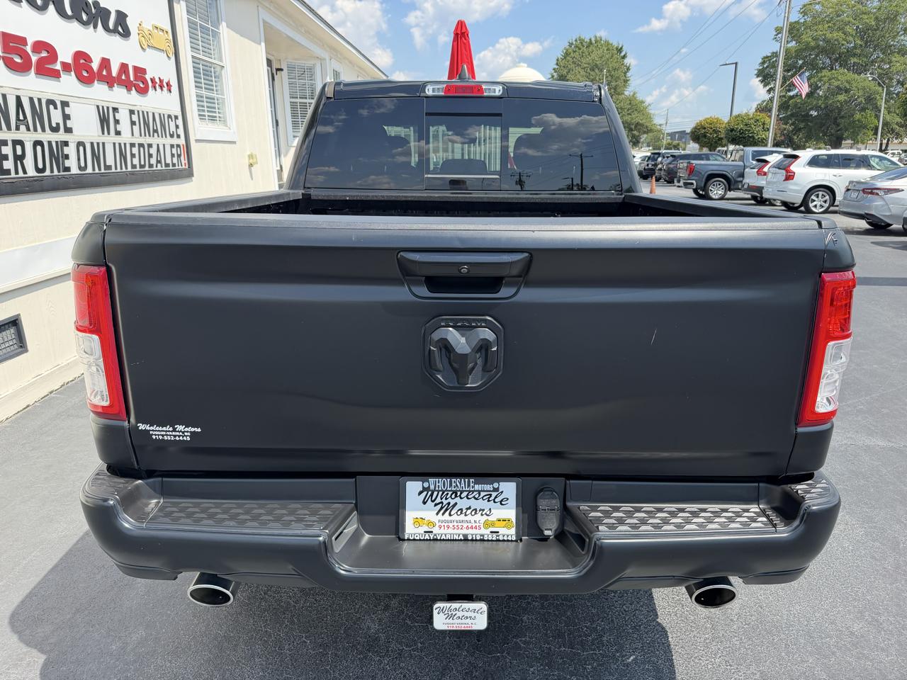 RAM 1500 Big Horn 4x4 Crew Cab 5'7" Box 2022