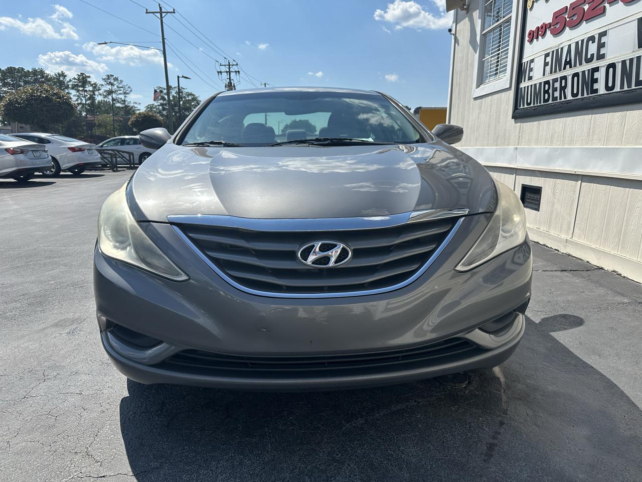 Hyundai Sonata 4dr Sdn 2.4L Auto GLS 2011
