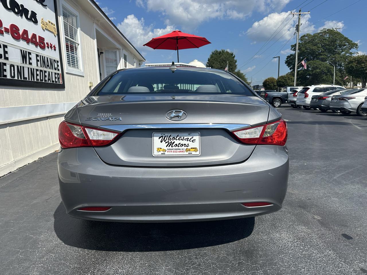Hyundai Sonata 4dr Sdn 2.4L Auto GLS 2011