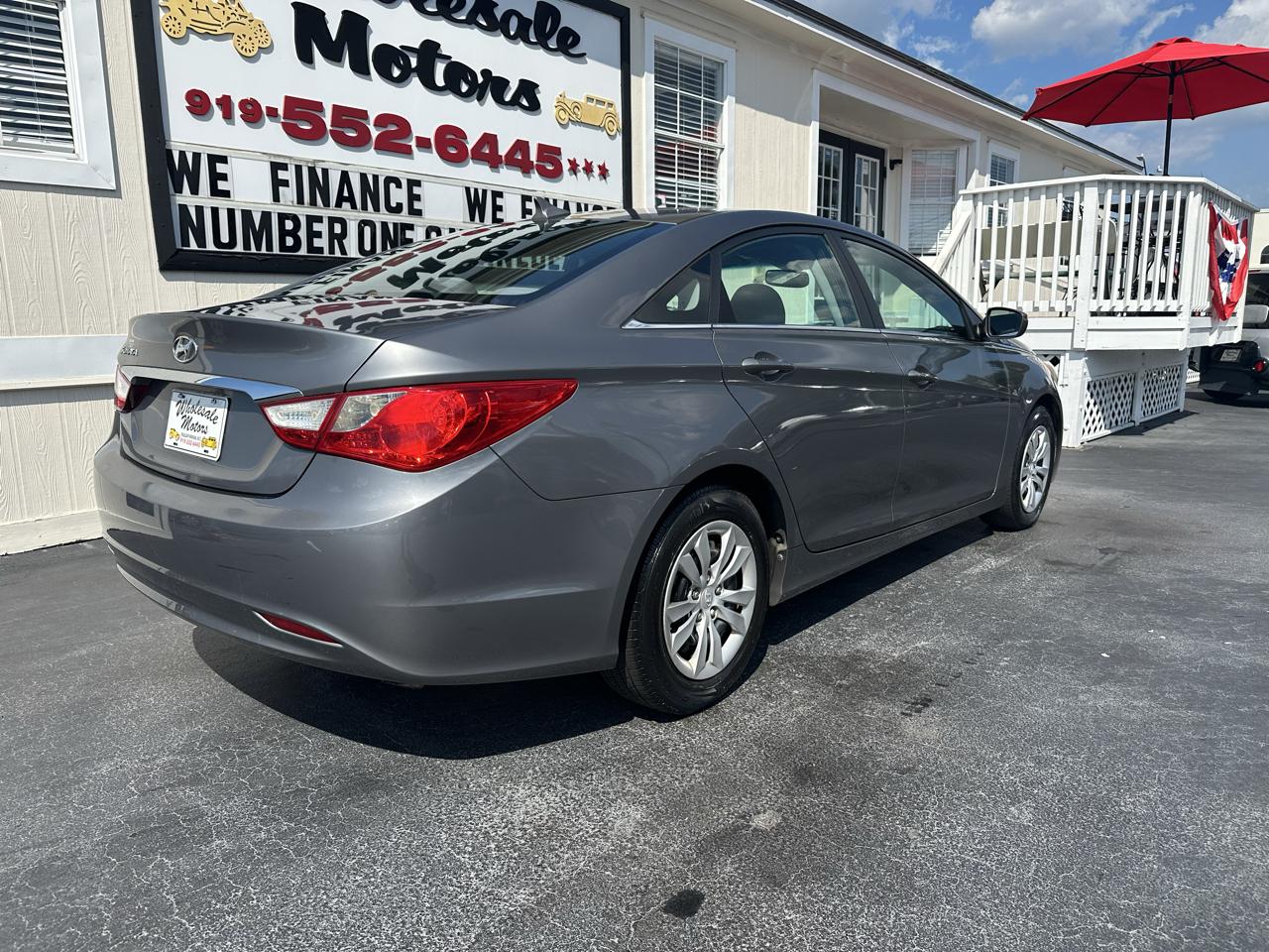 Hyundai Sonata 4dr Sdn 2.4L Auto GLS 2011