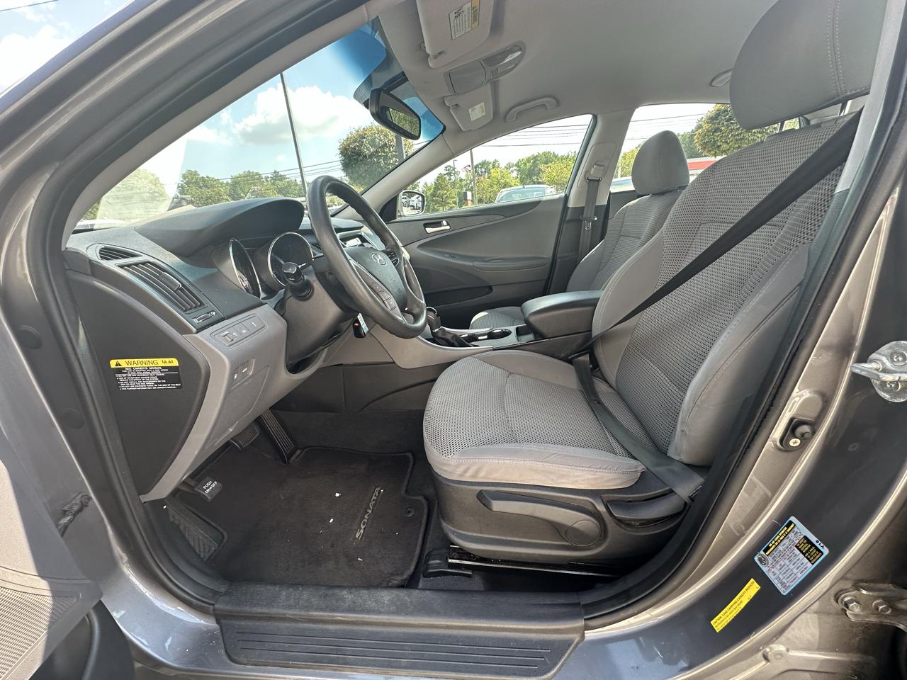 Hyundai Sonata 4dr Sdn 2.4L Auto GLS 2011