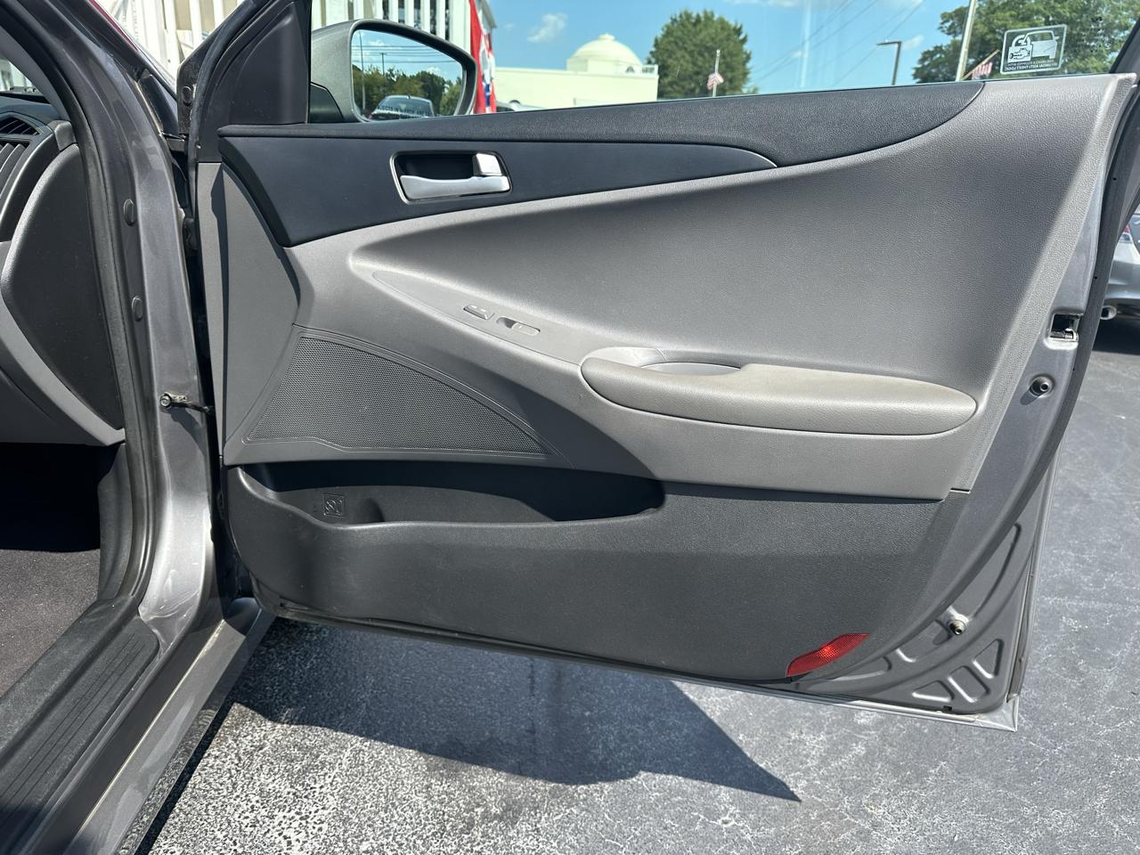 Hyundai Sonata 4dr Sdn 2.4L Auto GLS 2011