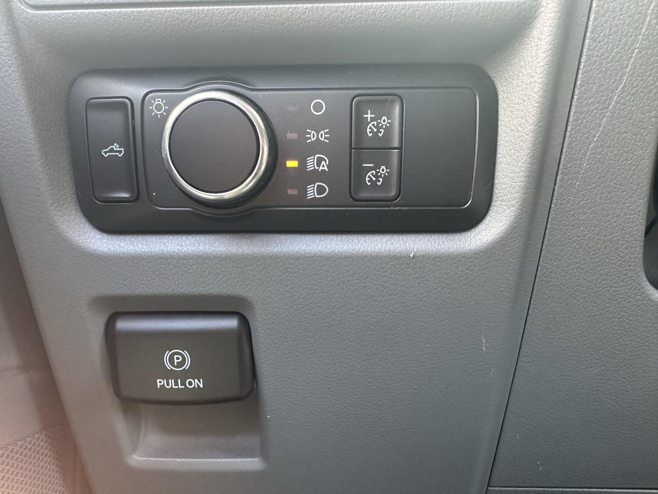 Ford F-150 XLT 2WD SuperCrew 5.5' Box 2021