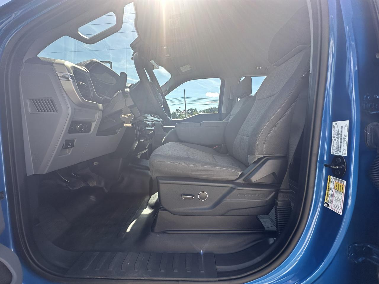 Ford F-150 XLT 2WD SuperCrew 5.5' Box 2021
