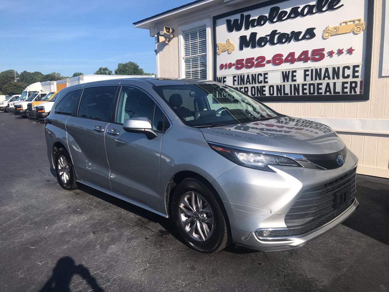 Toyota Sienna Hybrid XLE 5D Wagon 7 Pass 2022