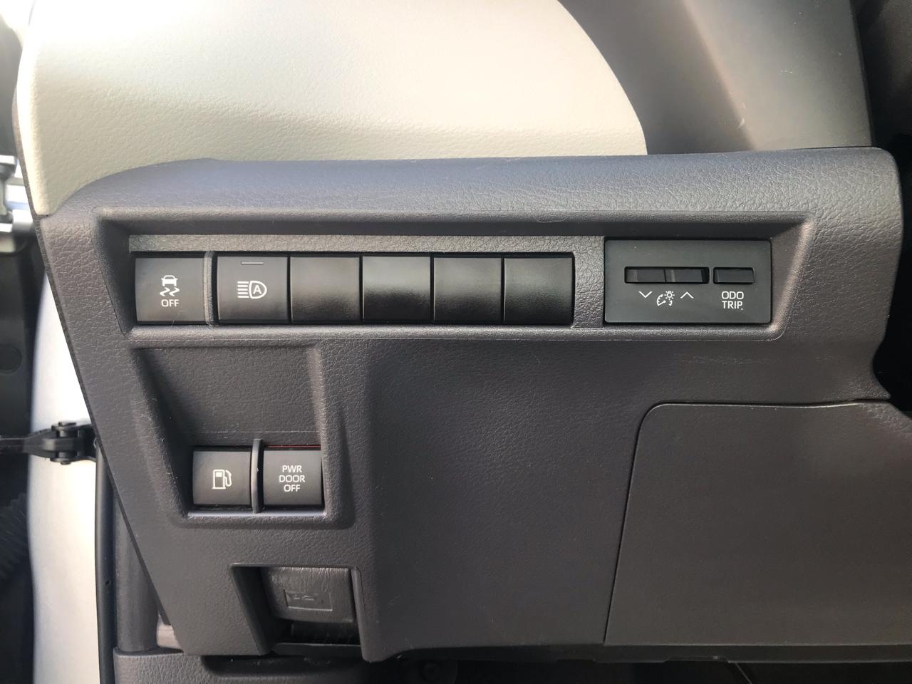 Toyota Sienna Hybrid XLE 5D Wagon 7 Pass 2022