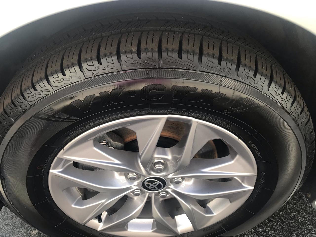 Toyota Sienna Hybrid XLE 5D Wagon 7 Pass 2022