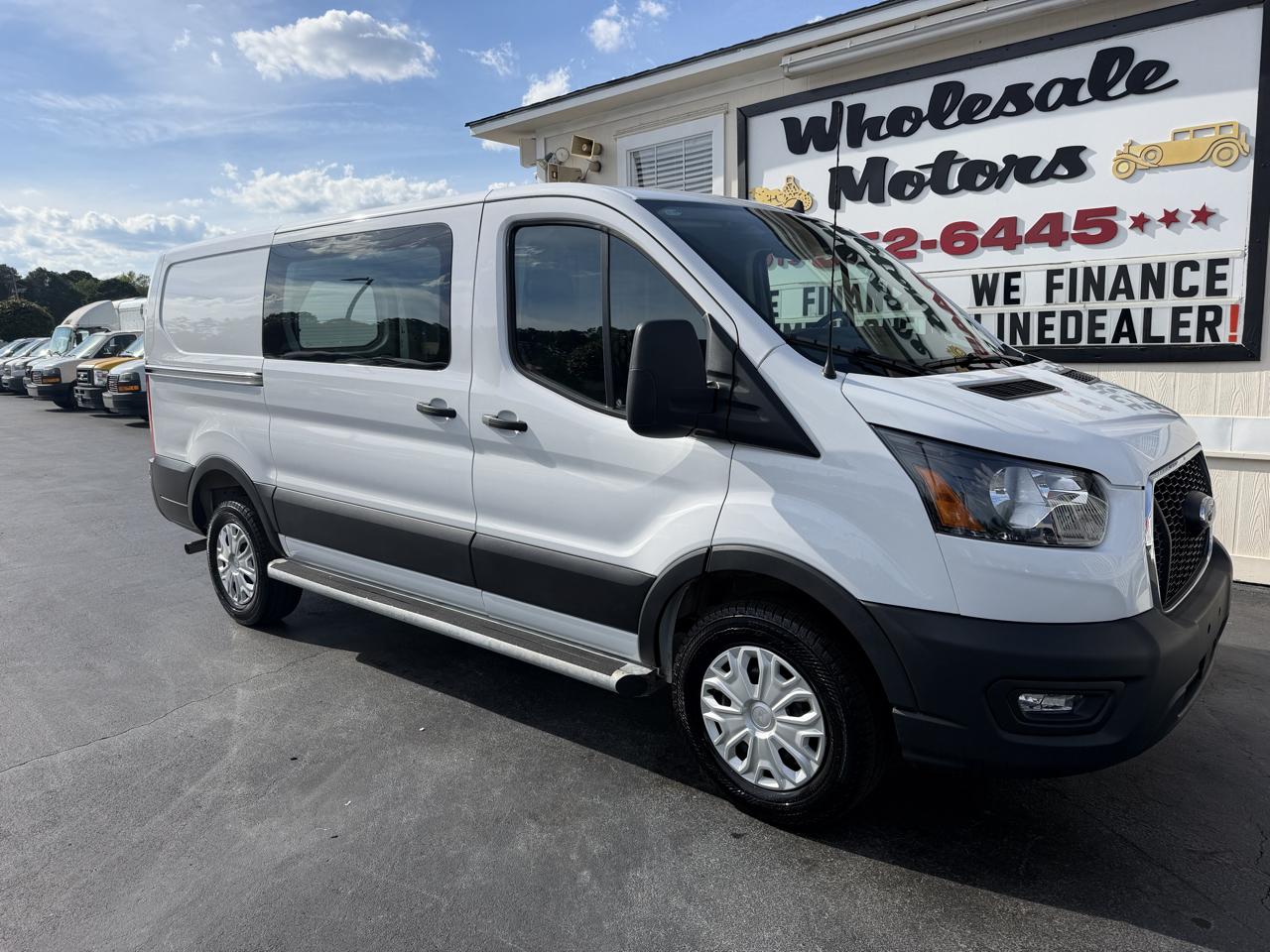 Ford Transit Cargo Van T-250 130" Low Rf 9070 GVWR RWD 2025