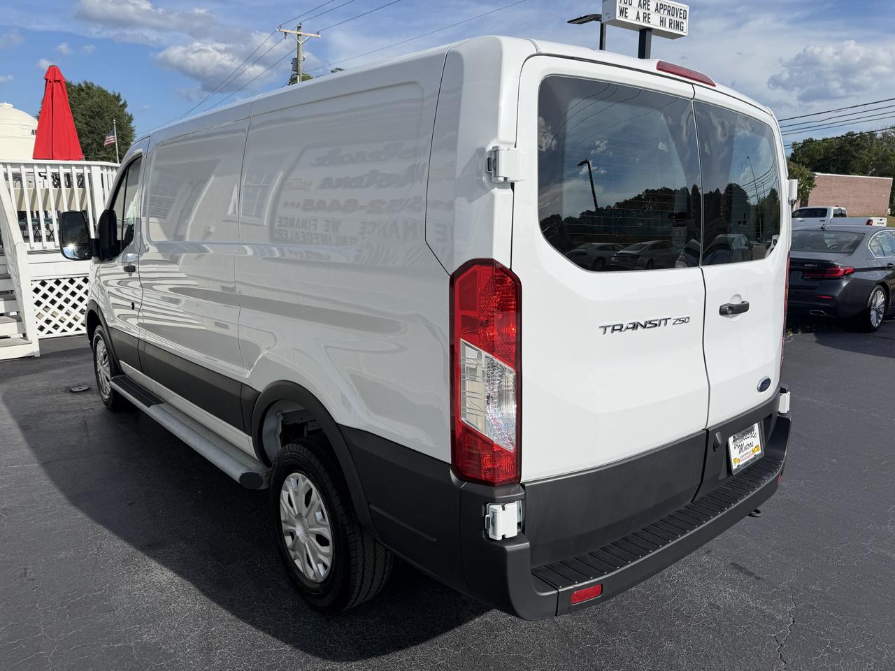 Ford Transit Cargo Van T-250 130" Low Rf 9070 GVWR RWD 2025