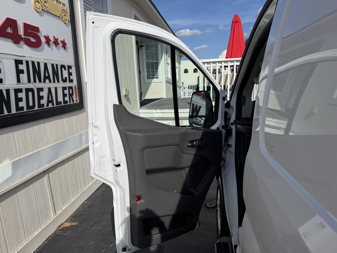 Ford Transit Cargo Van T-250 130" Low Rf 9070 GVWR RWD 2025