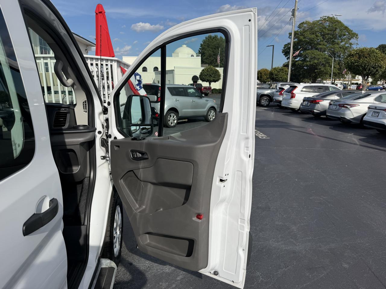 Ford Transit Cargo Van T-250 130" Low Rf 9070 GVWR RWD 2025